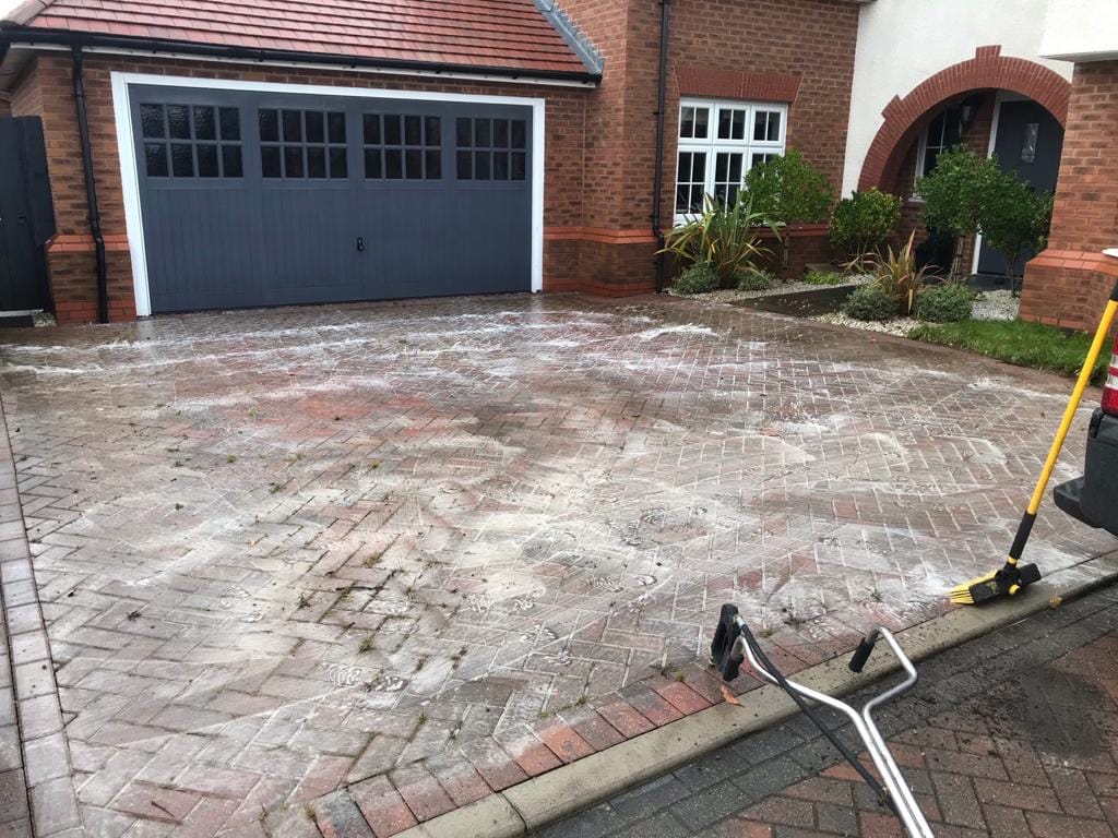 Before-high-pressure-clean