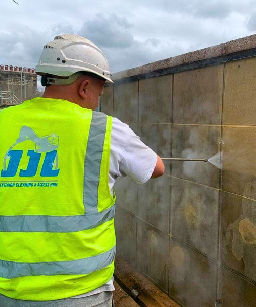 jjl-cleaning-wall